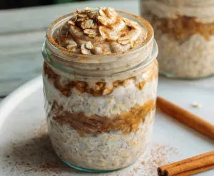 Cinnamon Roll Overnight Oats