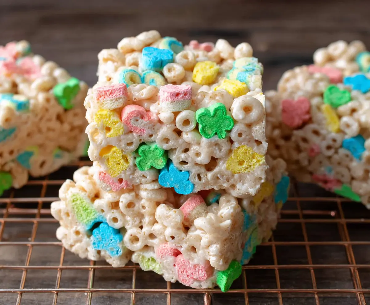 Easy Lucky Charms Rice Krispie Treats