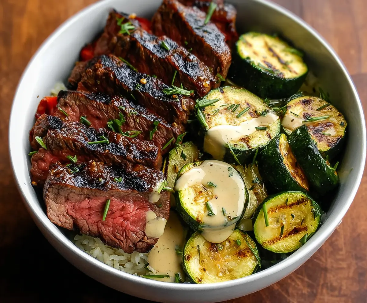 Easy Grilled Steak Bowl with Zucchini